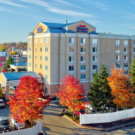 Fairfield Inn & Suites Woodbridge Avenel Exterior foto