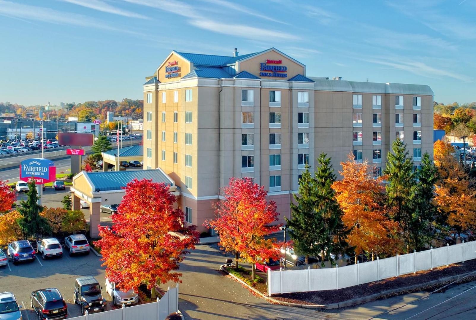 Fairfield Inn & Suites Woodbridge Avenel Exterior foto